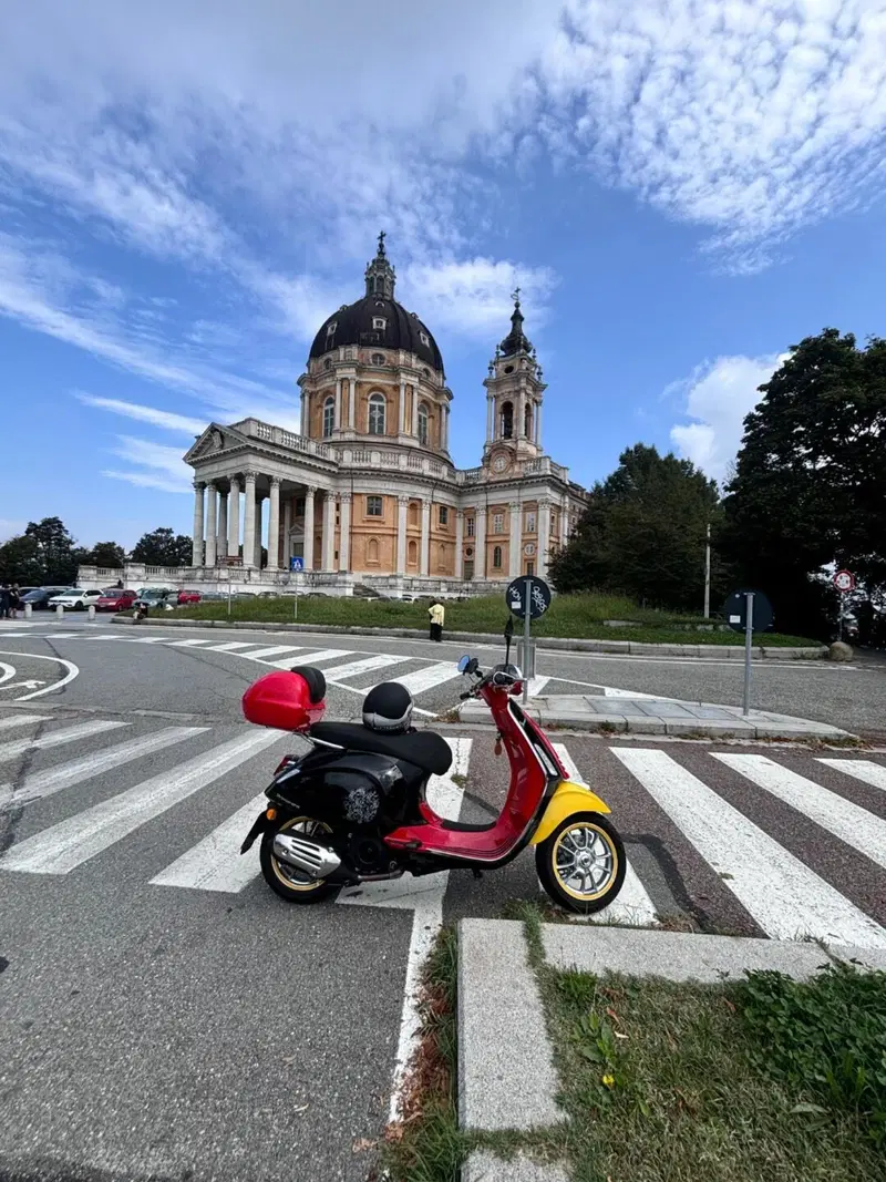 Vespa Primavera 150 Disney Mickey Mouse Edition by Vespa (2023 - 24)