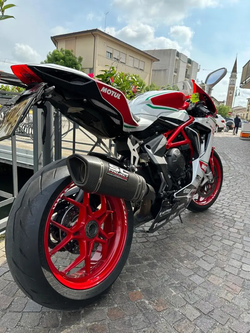 MV Agusta F3 800 RC (2018) (2)