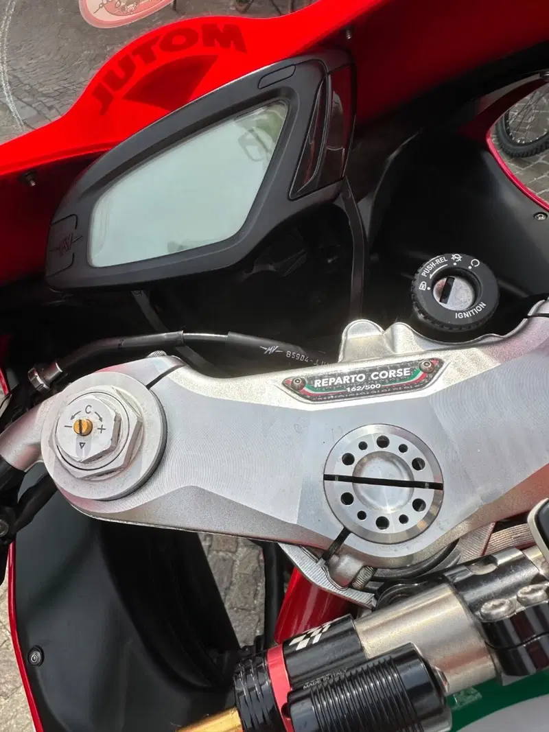 MV Agusta F3 800 RC (2018) (3)