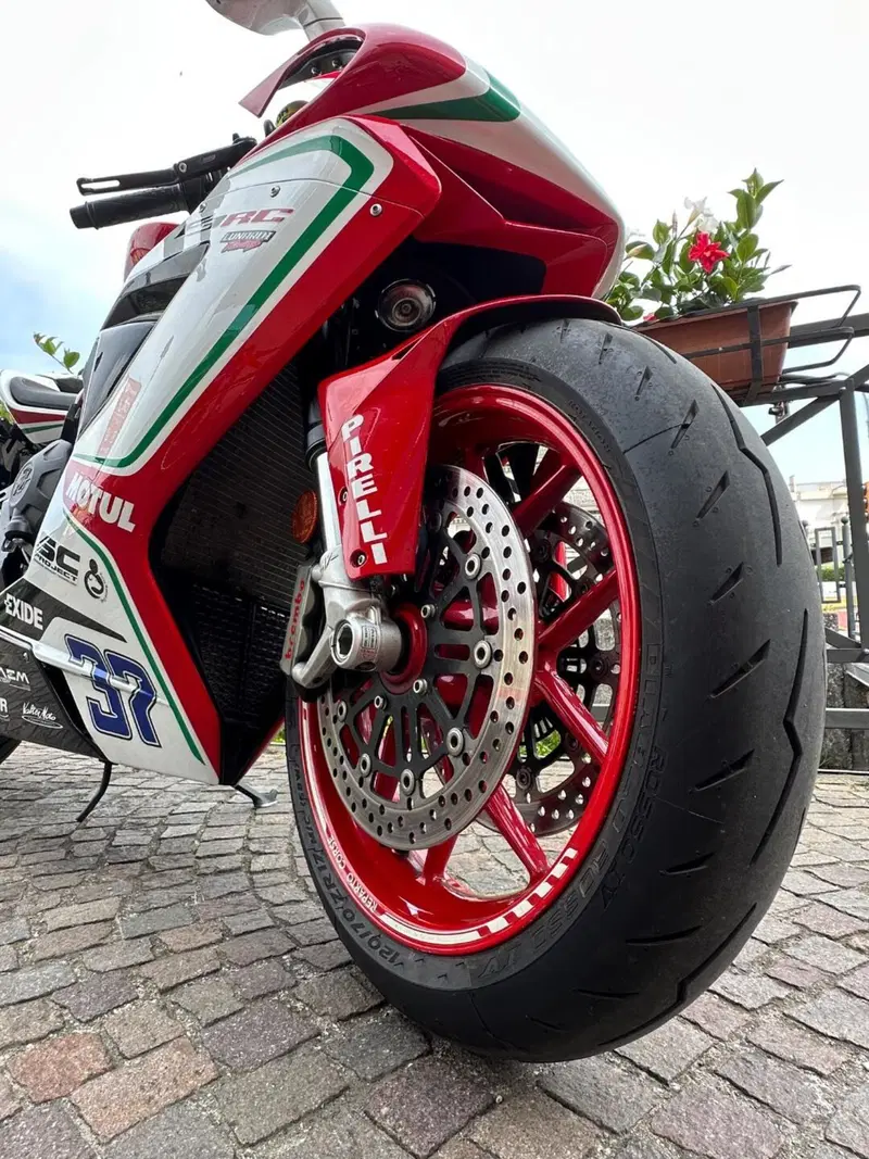MV Agusta F3 800 RC (2018) (4)