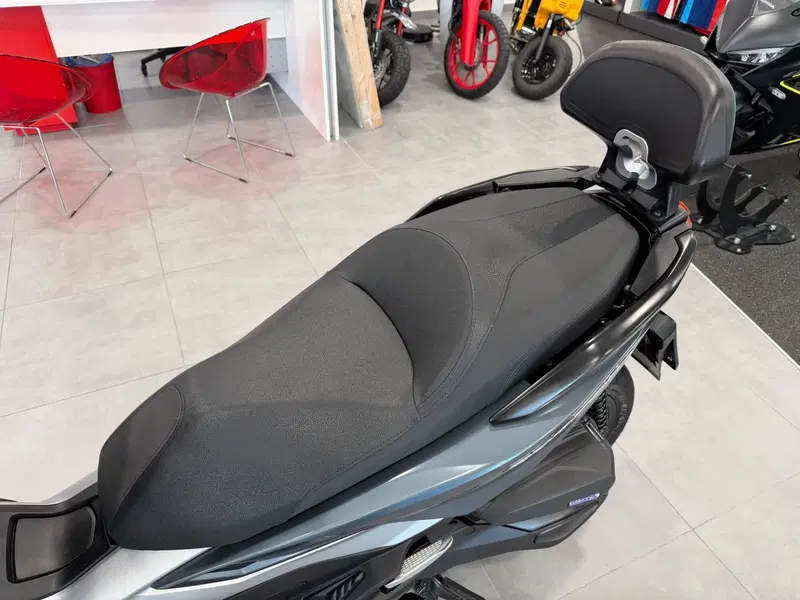 Honda Forza 350 (2022 - 24) (11)