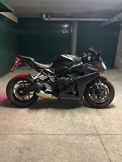 Honda CBR 650 R E-Clutch (2024 - 26) usata