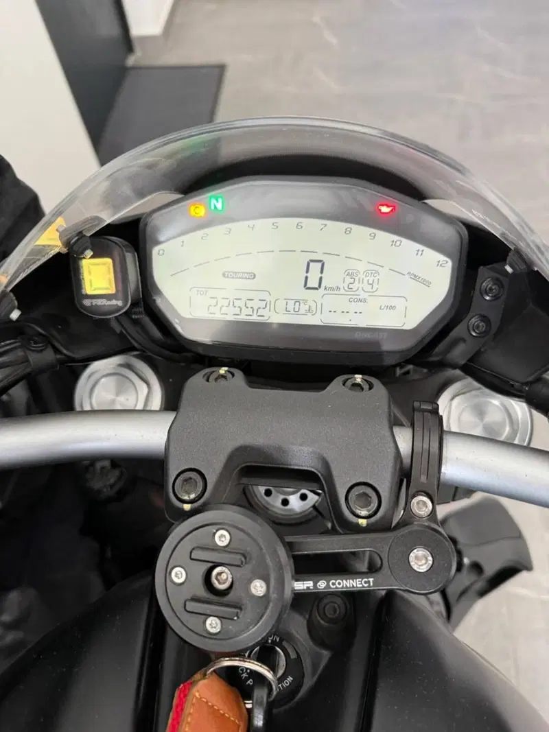 Ducati Monster 821 Dark ABS (2014 - 16) (3)