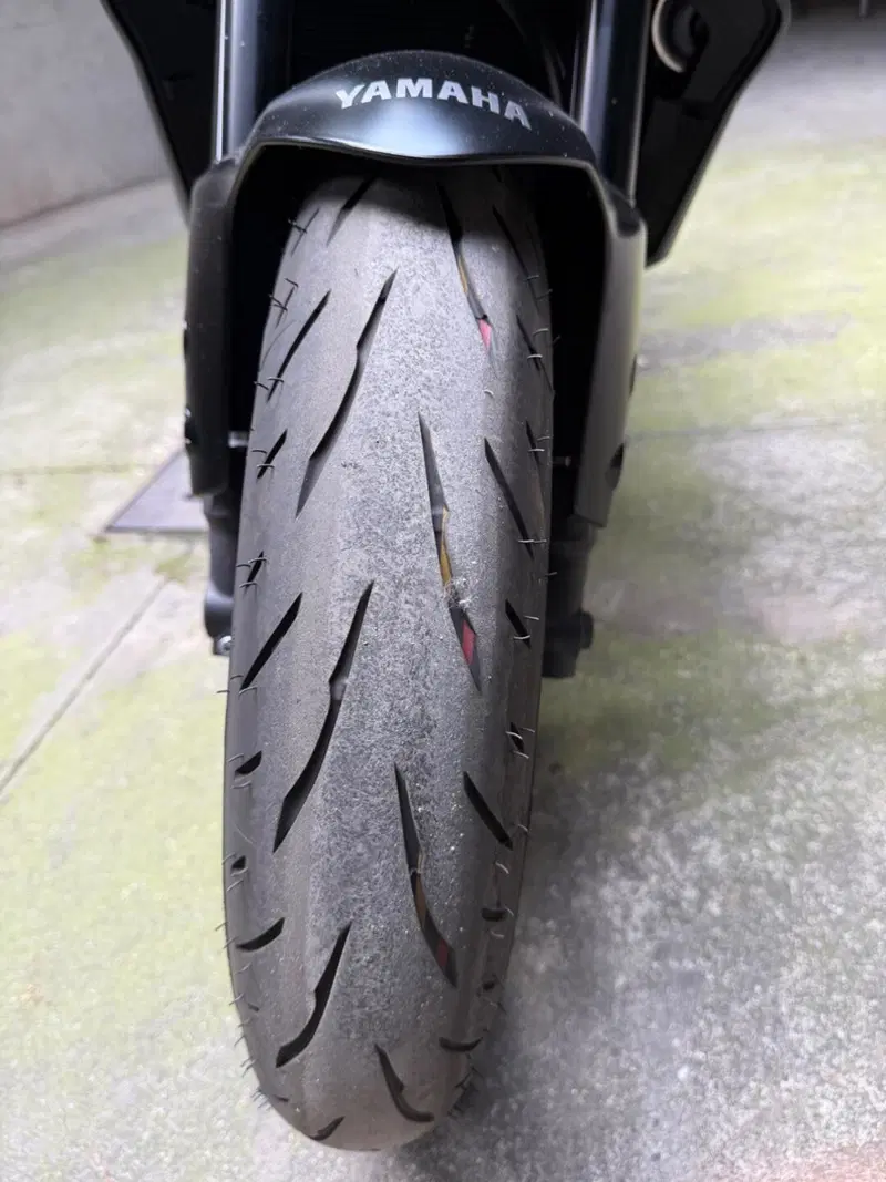 Yamaha MT-09 Y-AMT (2024 - 26) (6)