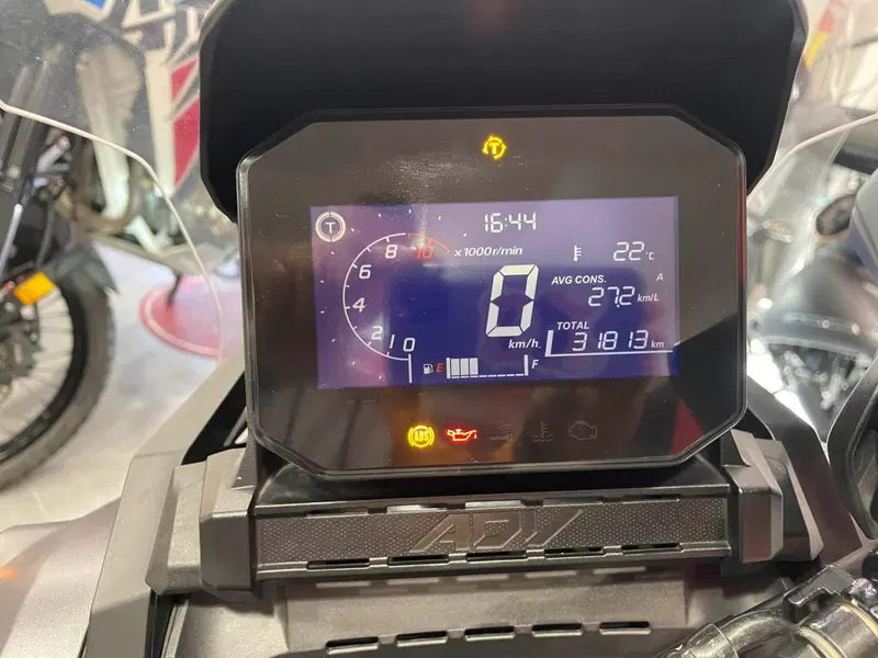 Honda ADV 350 (2022 - 24) (3)