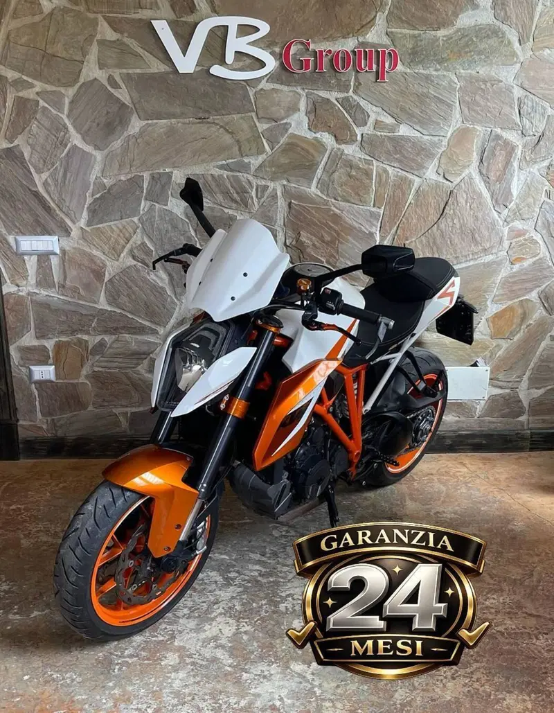 KTM 1290 Super Duke R SE ABS (2016) (8)