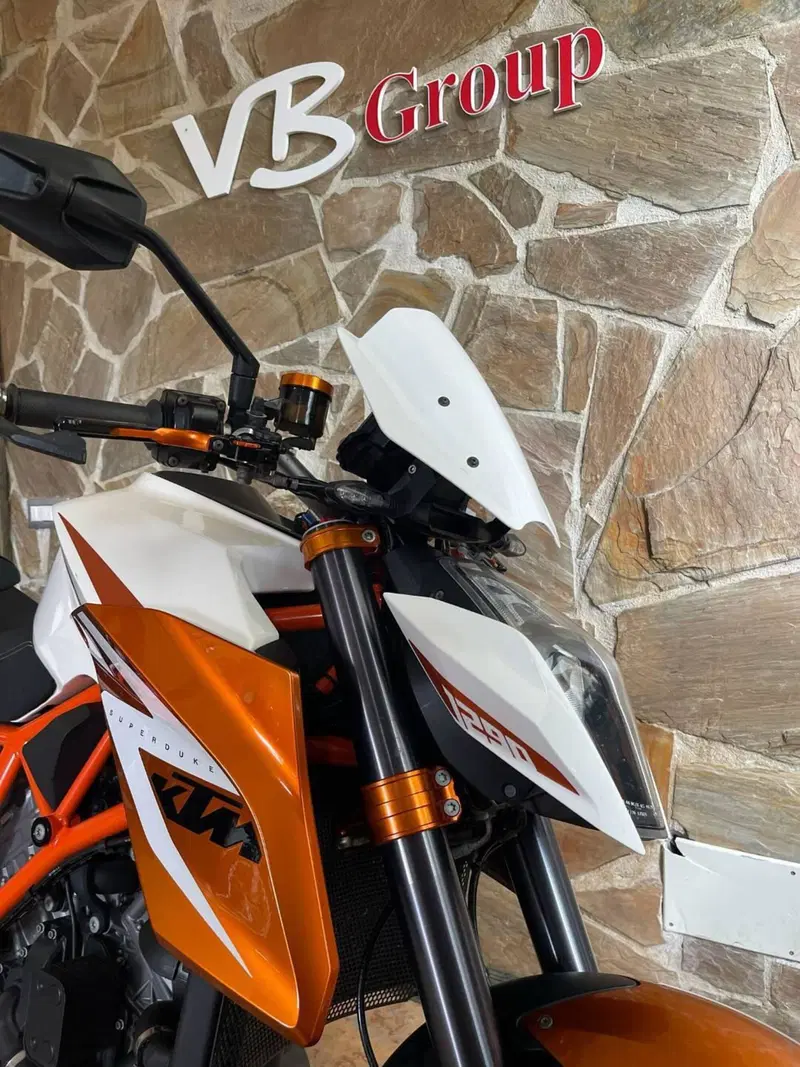 KTM 1290 Super Duke R SE ABS (2016) (12)