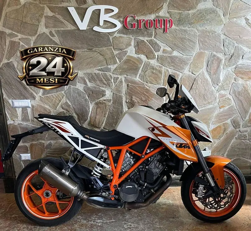 KTM 1290 Super Duke R SE ABS (2016) (6)