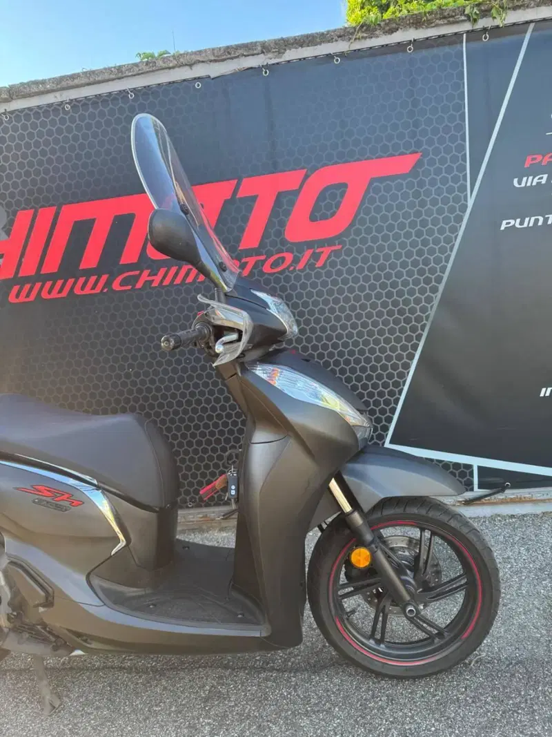Honda SH 300 i ABS (2016 - 20) (9)