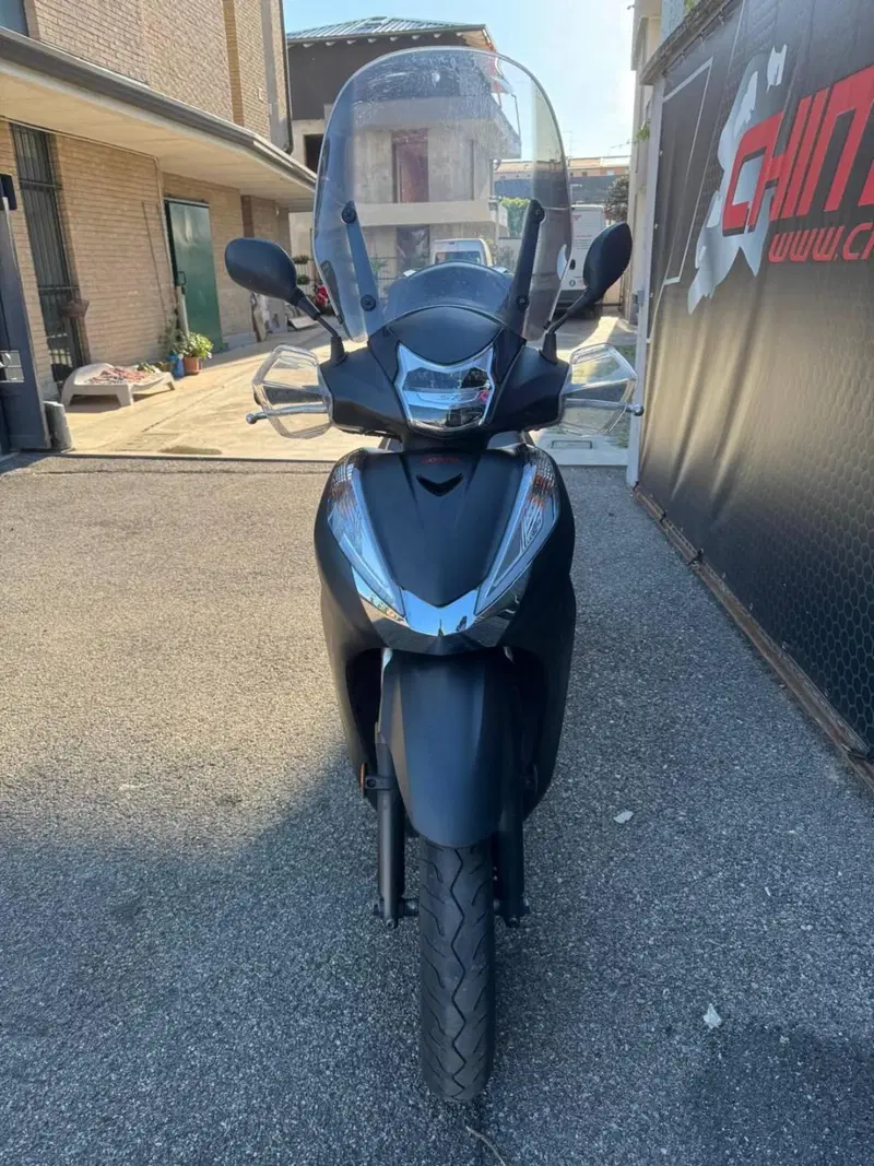 Honda SH 300 i ABS (2016 - 20) (13)