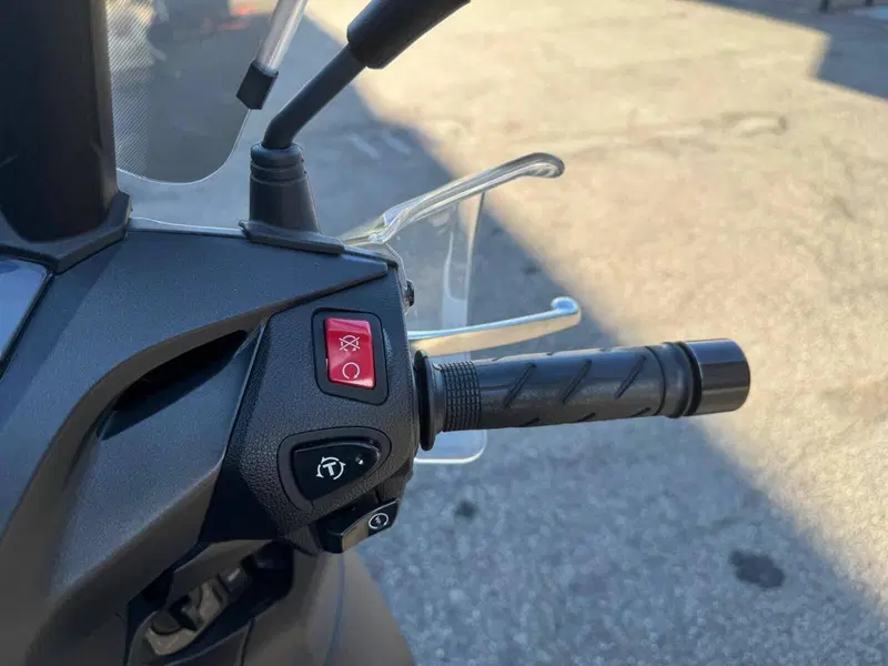 Honda SH 300 i ABS (2016 - 20) (15)