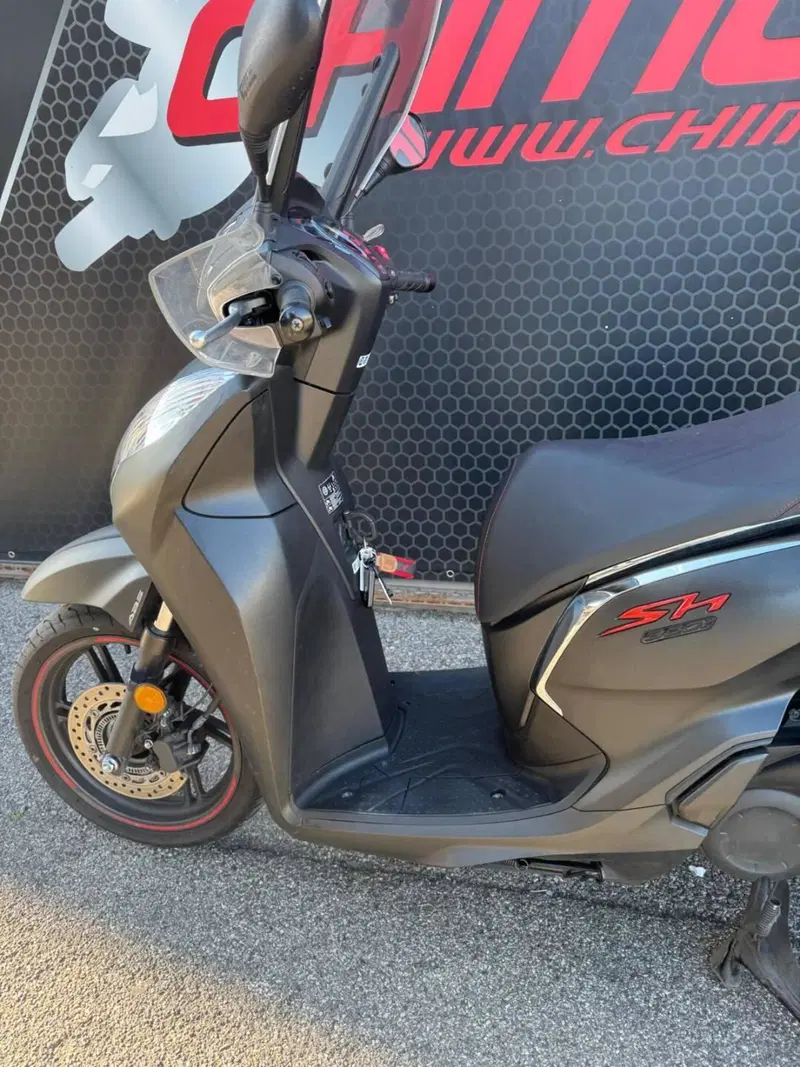 Honda SH 300 i ABS (2016 - 20) (11)