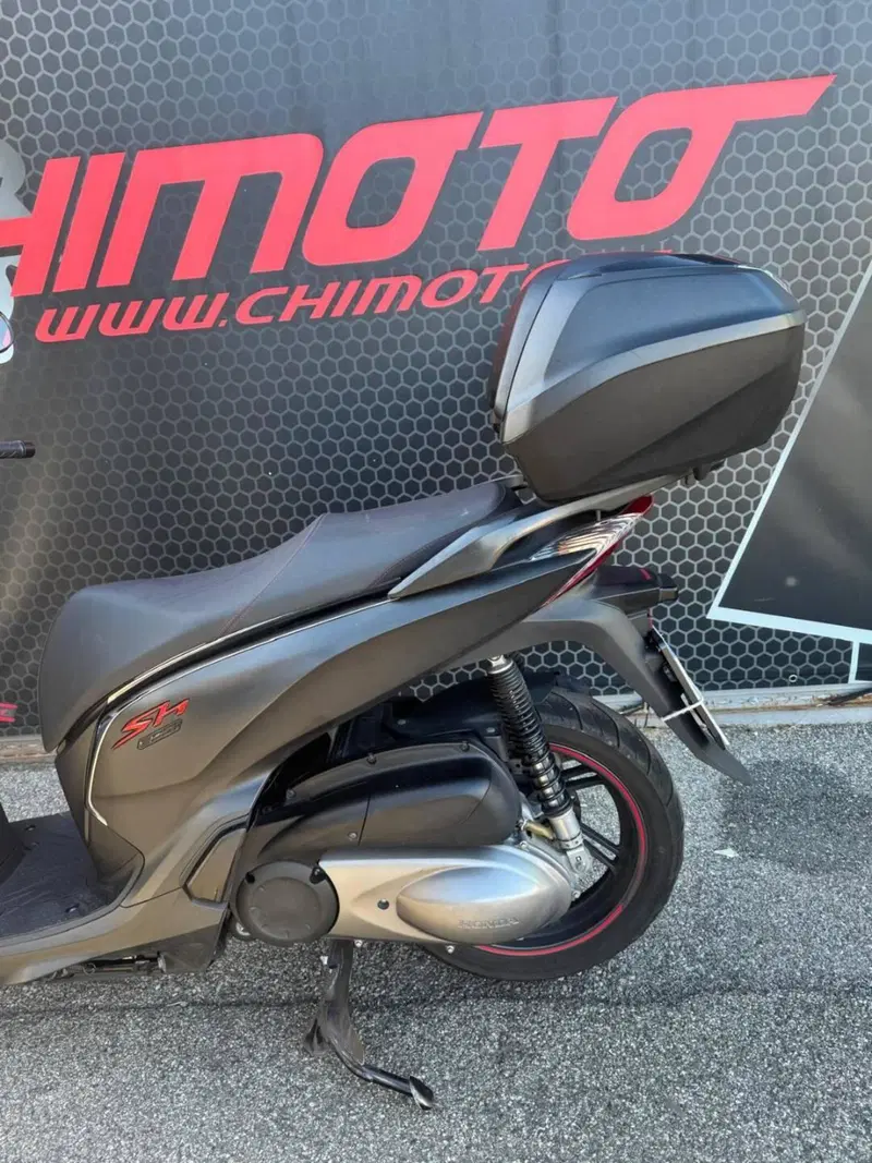 Honda SH 300 i ABS (2016 - 20) (12)