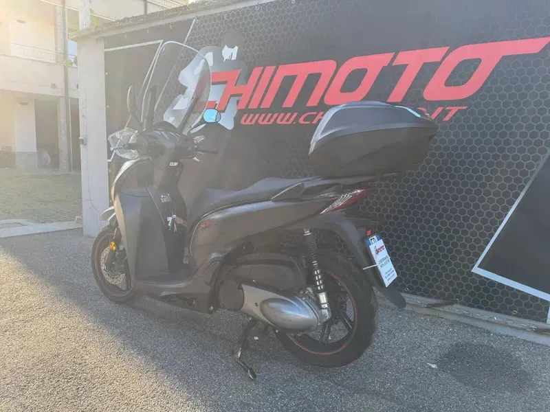 Honda SH 300 i ABS (2016 - 20) (6)