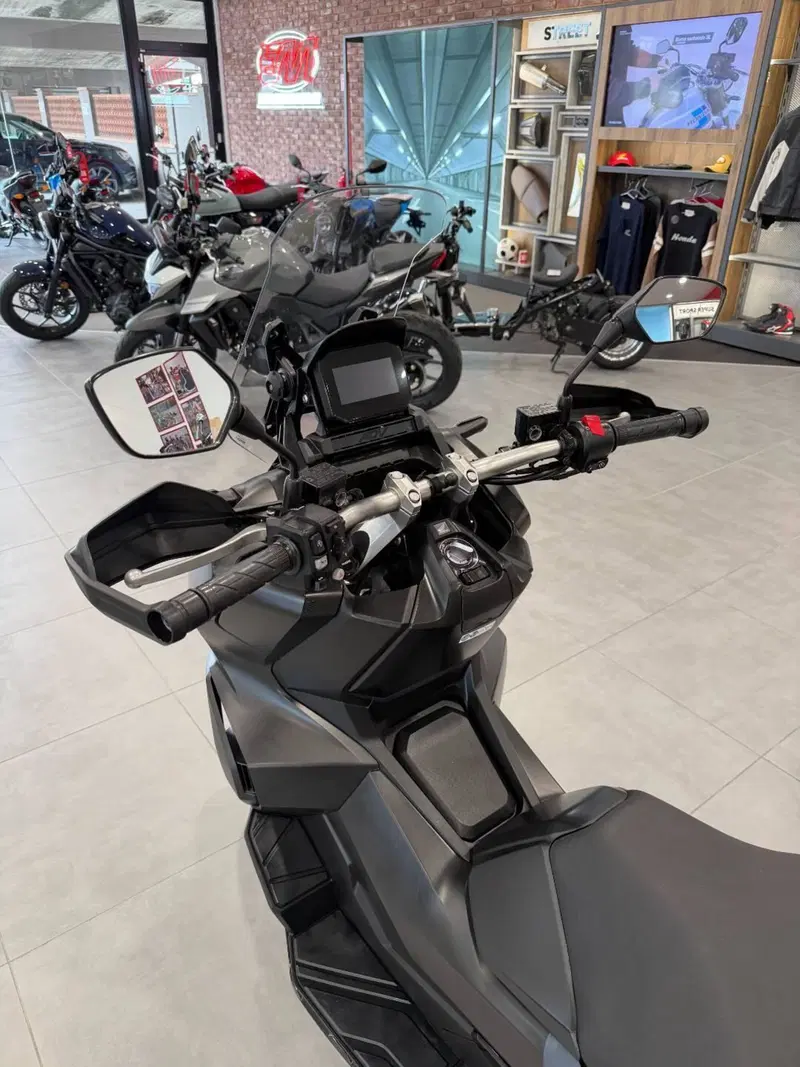 Honda ADV 350 (2022 - 24) (9)