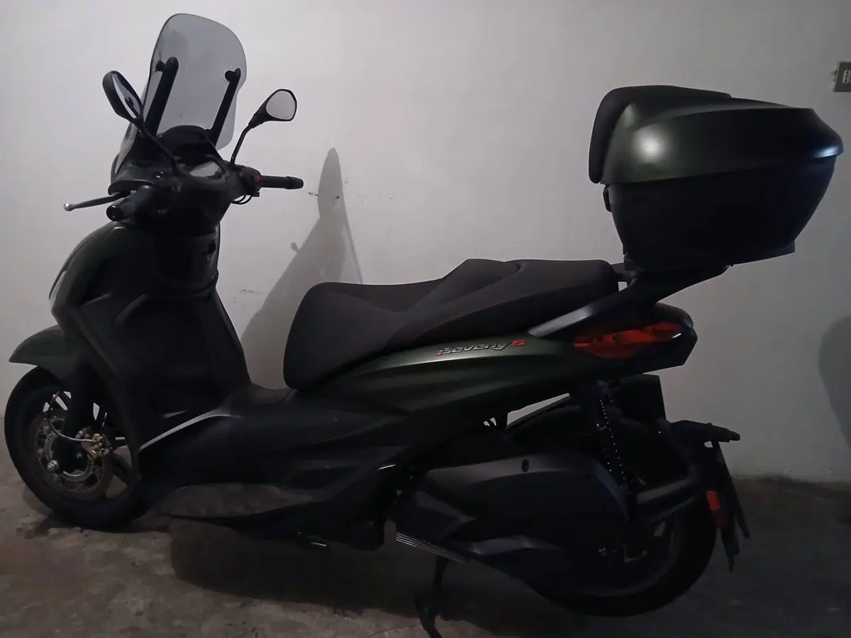 Piaggio Beverly 300 ABS-ASR (2021 - 25) (3)