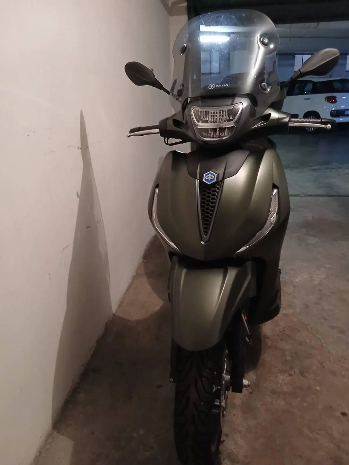Piaggio Beverly 300 ABS-ASR (2021 - 25) (11)