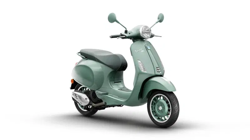 Vespa Primavera 125 80th (2026) (3)