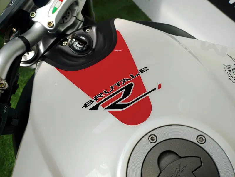 MV Agusta Brutale 910 R (2006 - 11) (6)