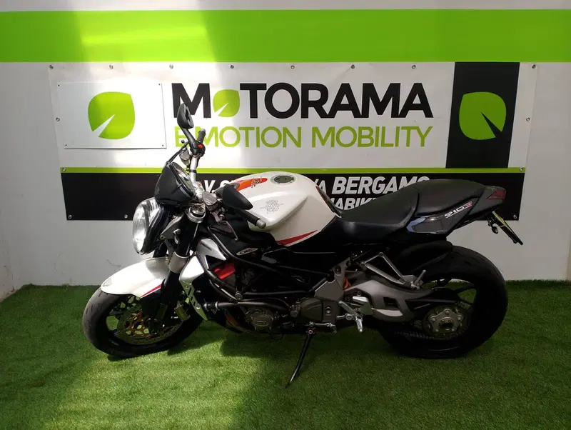 MV Agusta Brutale 910 R (2006 - 11) (3)