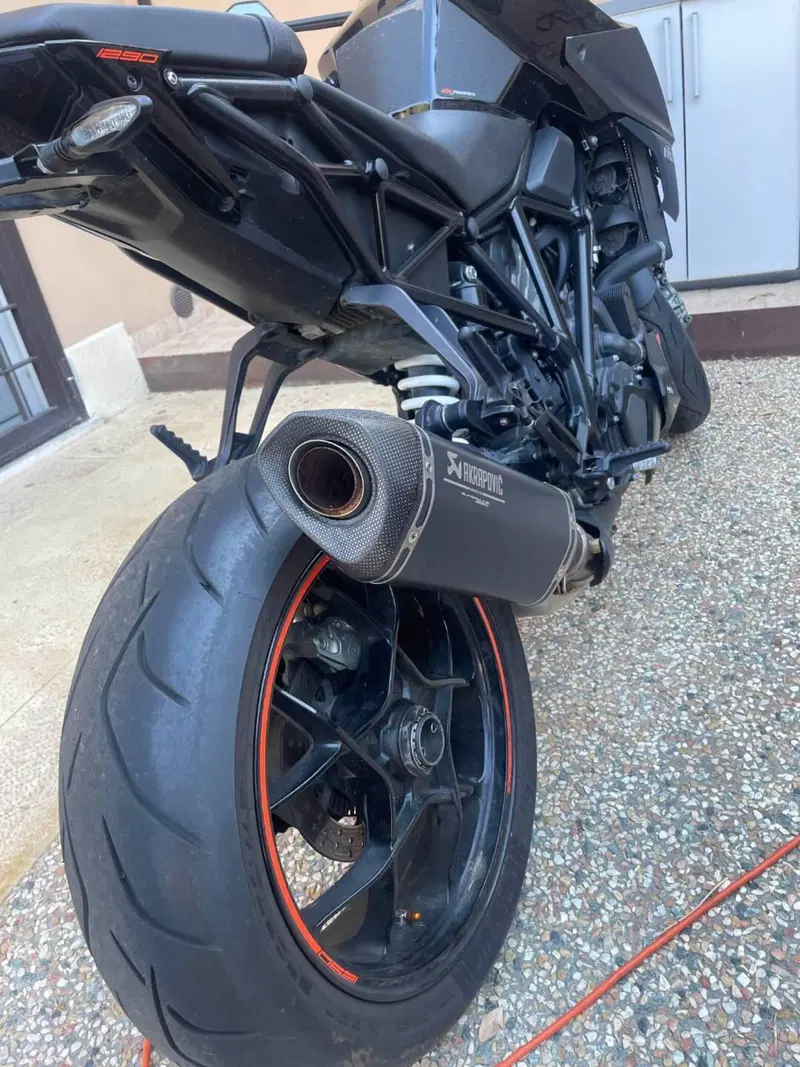 KTM 1290 Super Duke R ABS (2017 - 18) (6)