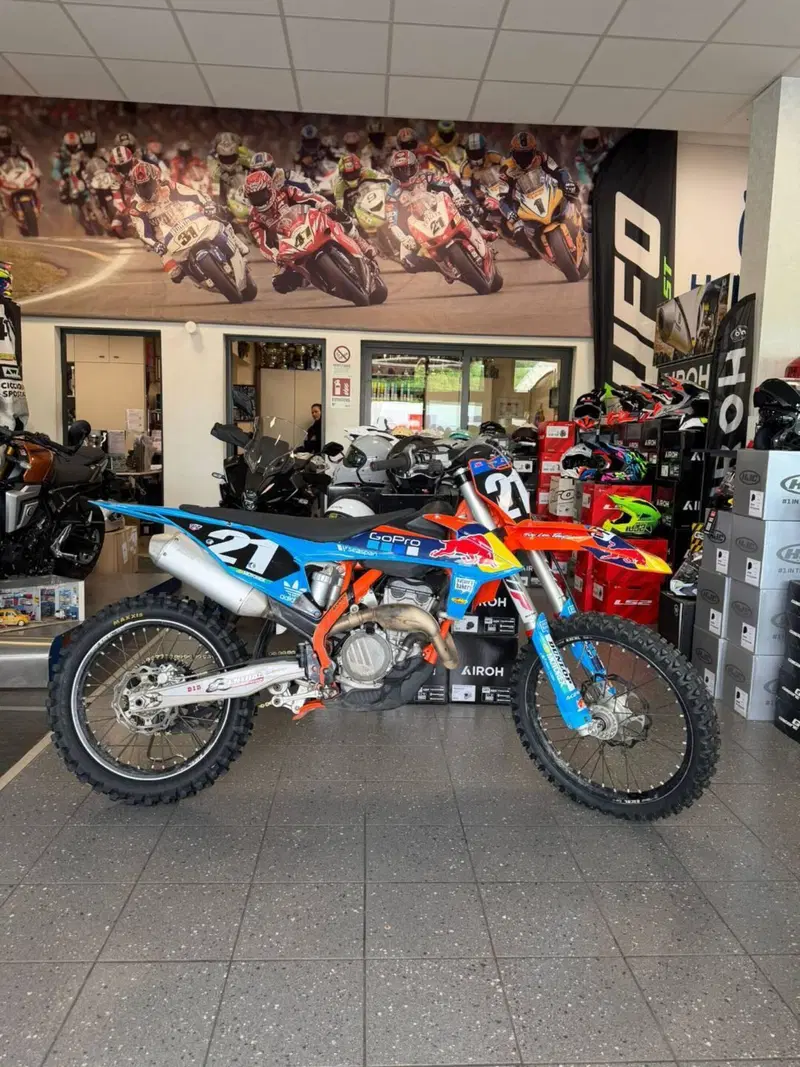 KTM 250 SX-F (2022) (3)