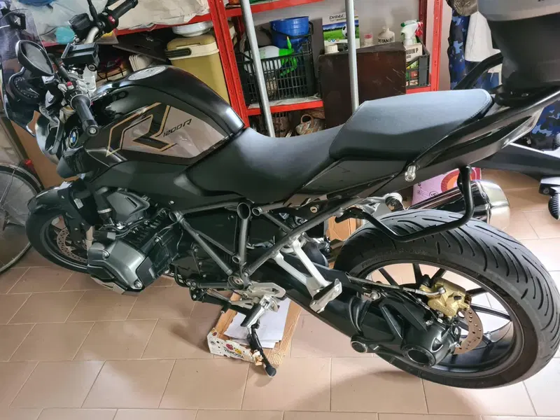Bmw R 1200 R (2017 - 18) (2)