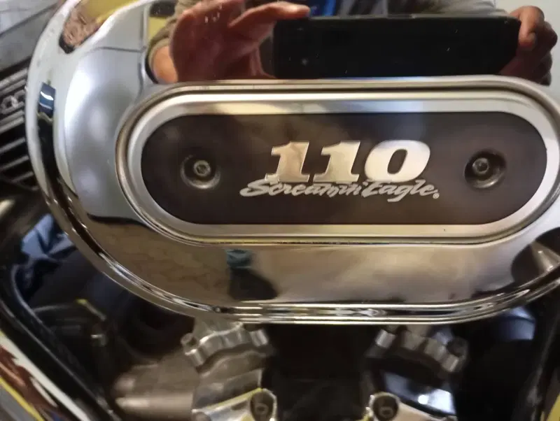 Harley-Davidson 1800 Electra Glide Ultra Classic (2012 - 13) - FLHTCUSE (2)