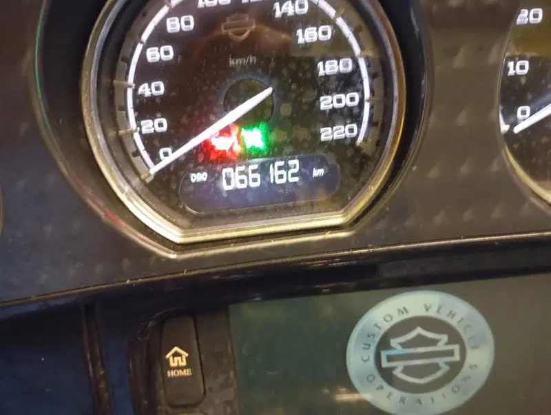 Harley-Davidson 1800 Electra Glide Ultra Classic (2012 - 13) - FLHTCUSE (3)