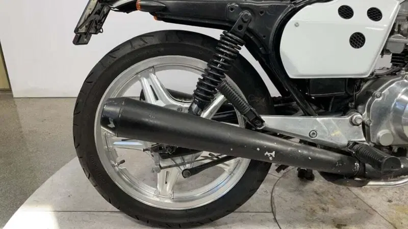 Honda CB 400 Four (3)