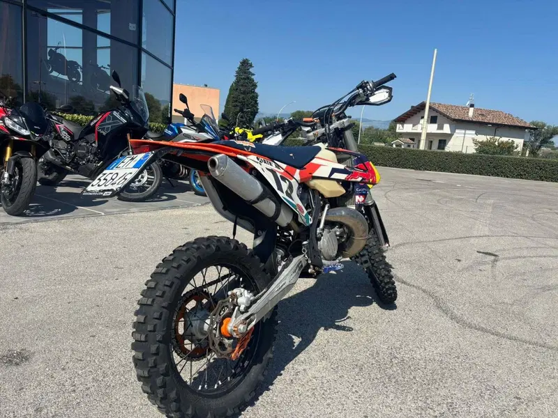 KTM 250 EXC TPI Six Days (2018) (4)