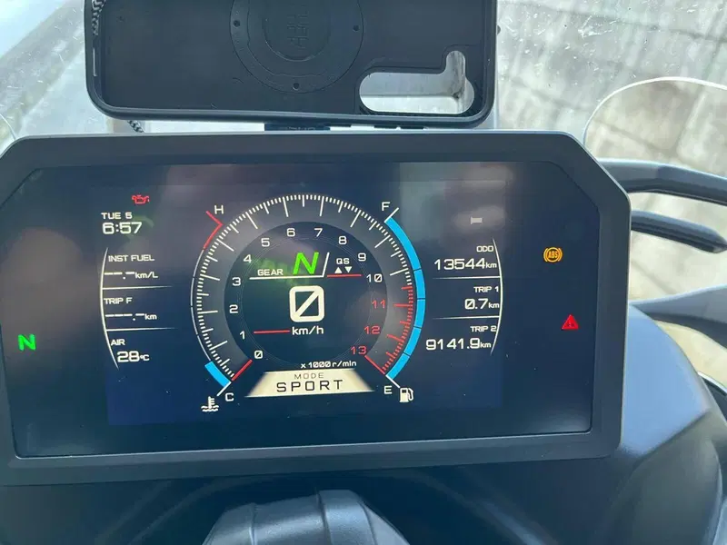 Yamaha Niken 890 GT (2023 - 26) (2)