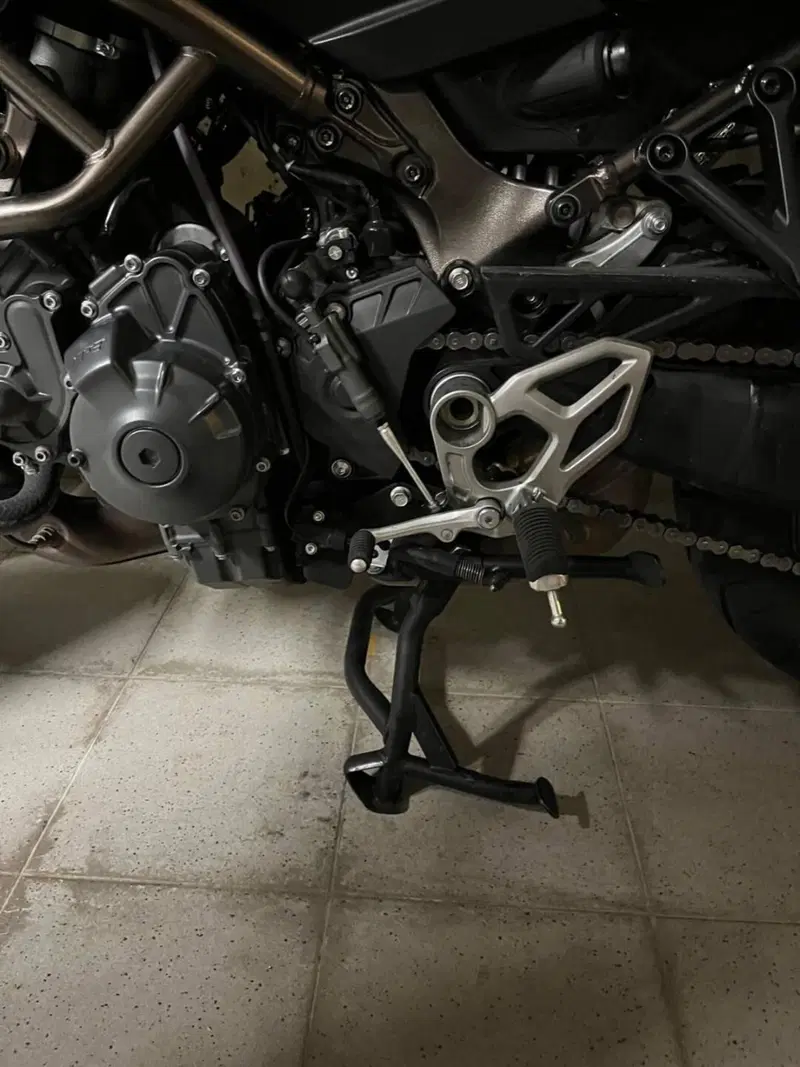 Yamaha Niken 890 GT (2023 - 26) (5)