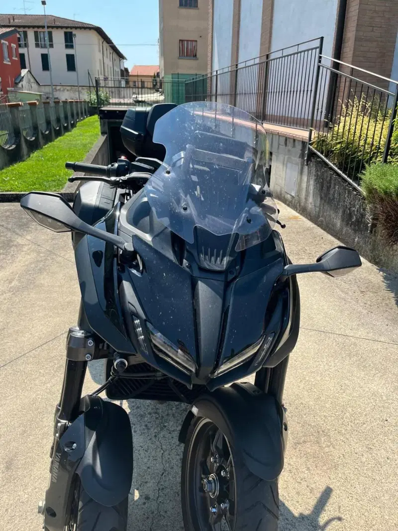 Yamaha Niken 890 GT (2023 - 26) (8)