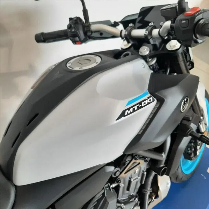Yamaha MT-07 Y-AMT (2025 - 26) (5)