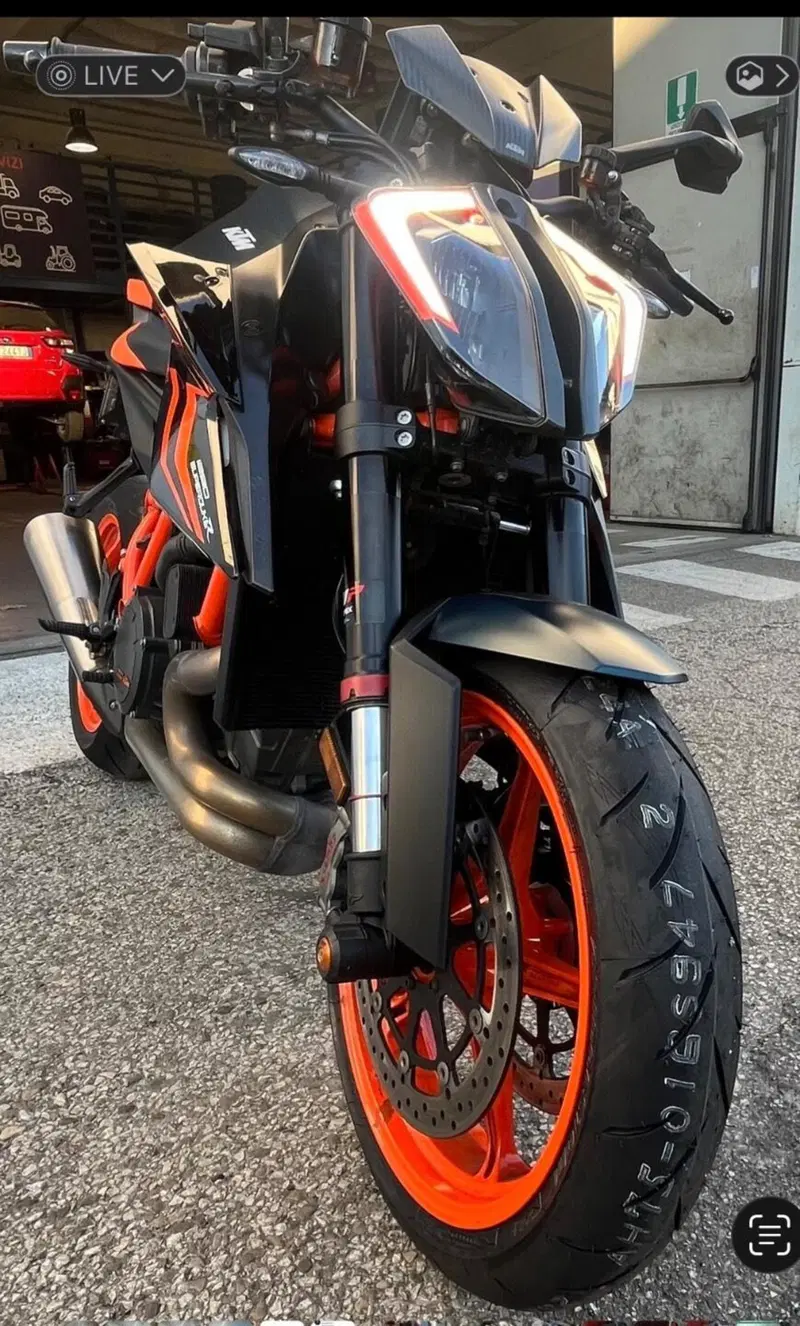 KTM 1290 Super Duke R (2022 - 23) (2)