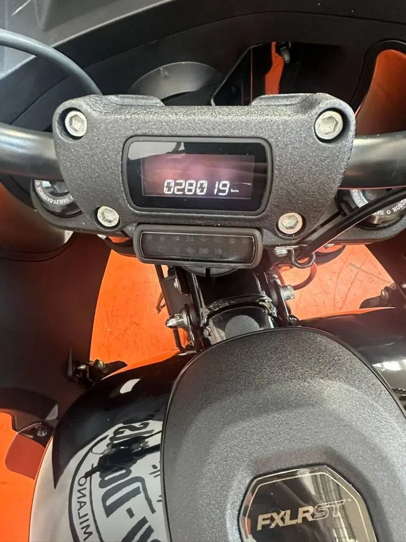 Harley-Davidson Low Rider ST (2022 - 24) (4)