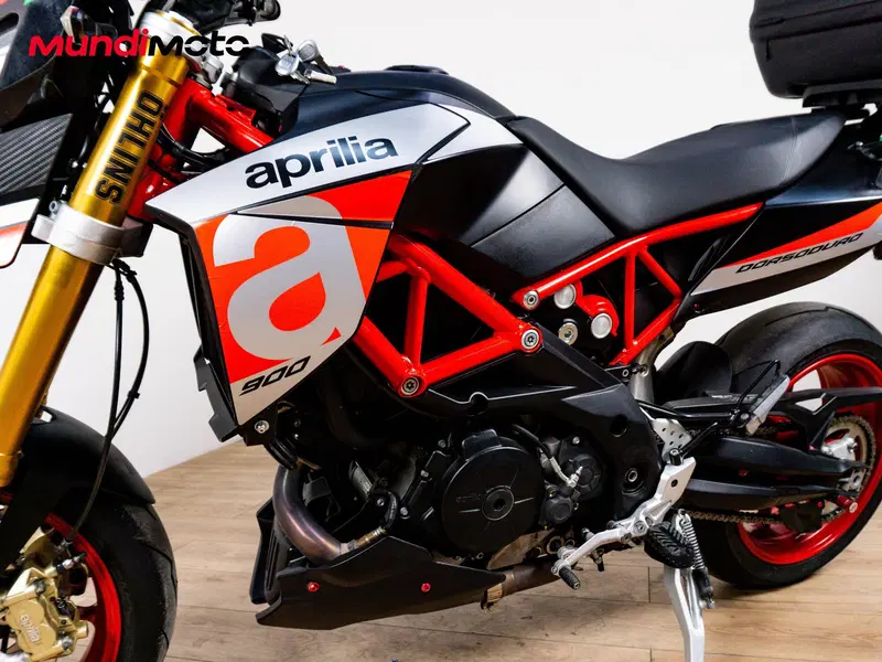 Aprilia Dorsoduro 900 (2017 - 20) (8)