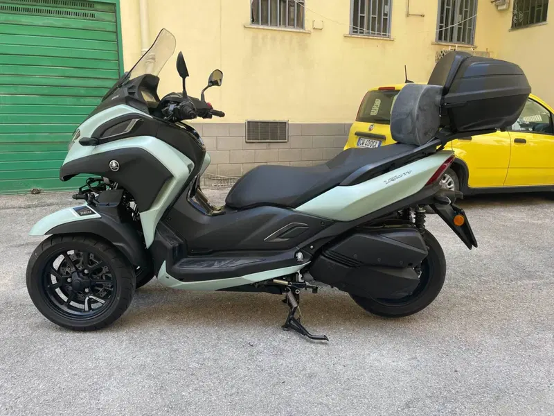Yamaha Tricity 300 (2021 - 24) (3)