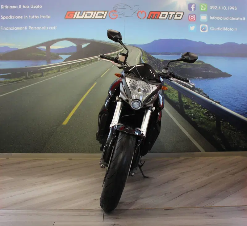 Honda CB 1000 R (2008 - 10) (2)