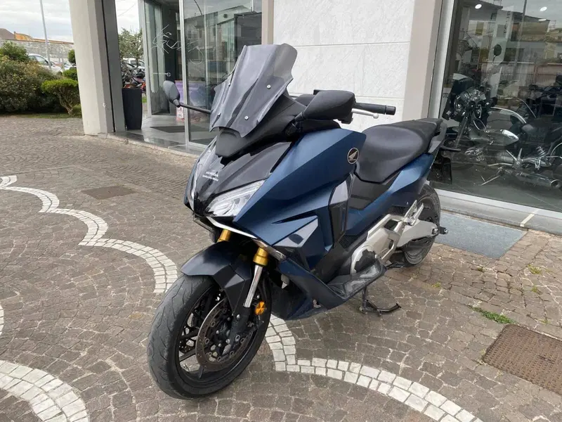 Honda Forza 750 DCT (2021 - 24) (4)