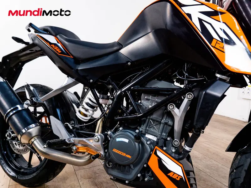 KTM 125 Duke (2021 - 23) (4)
