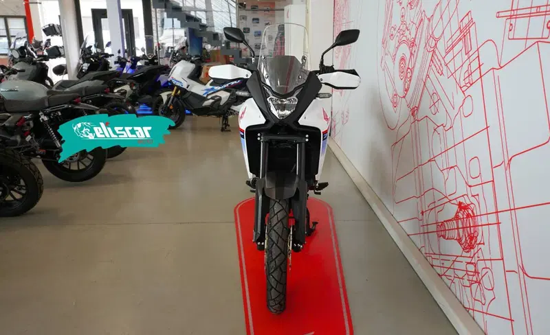 Honda Transalp XL750 (2025) (4)
