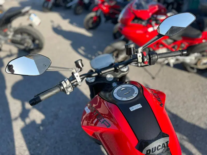 Ducati Monster 937 (2021 - 25) (4)