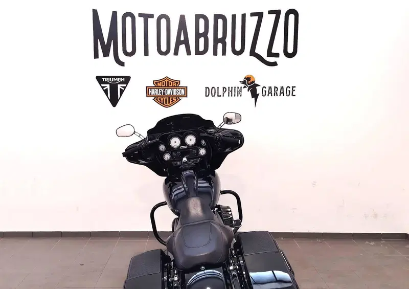 Harley-Davidson 1690 Street Glide (2011 - 13) - FLHX (12)