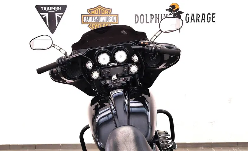 Harley-Davidson 1690 Street Glide (2011 - 13) - FLHX (13)