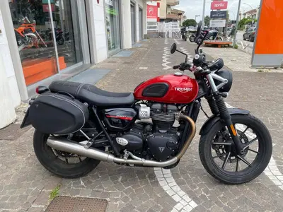 Triumph Street Twin 900 (2017 - 18) usata