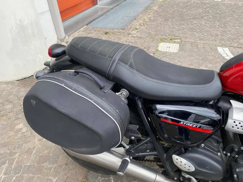 Triumph Street Twin 900 (2017 - 18) (10)