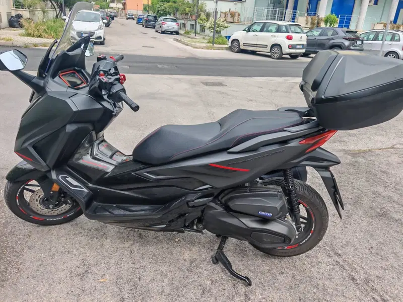Honda Forza 350 Deluxe (2025 - 26) (5)