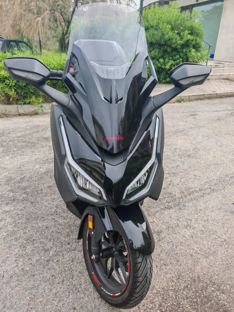 Honda Forza 350 Deluxe (2025 - 26) (6)